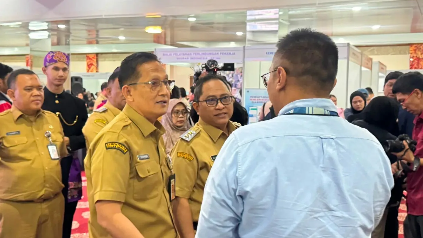 Pelayanan dan kegiatan ketenagakerjaan Disnaker Kabupaten Lombok Tengah
